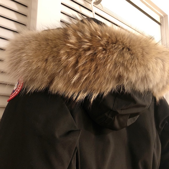 Canada goose women Trillium Fur-Trim Parka XS - Picture 4 of 8